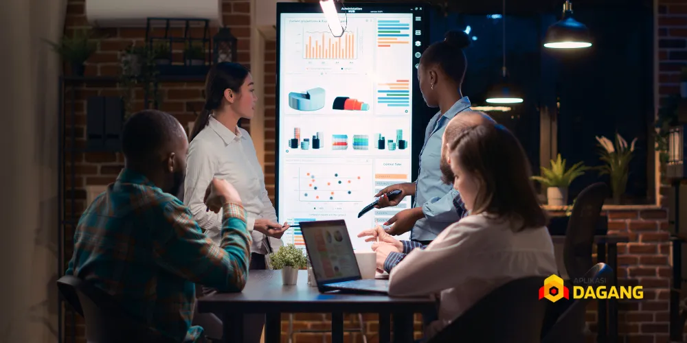 perbandingan performa digital marketing dengan dan tanpa data analytics