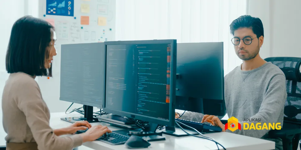 Proses pengembangan software bisnis oleh tim profesional Surabaya